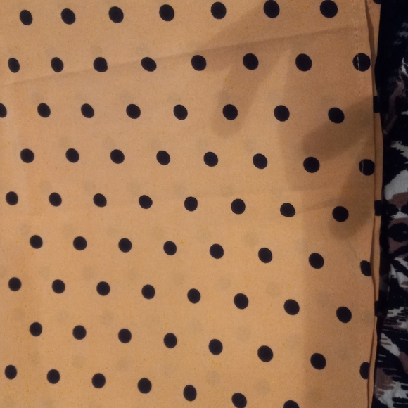 Polka-dot yellow puff sleeve jumpsuit 💛 - Picture 5 of 5